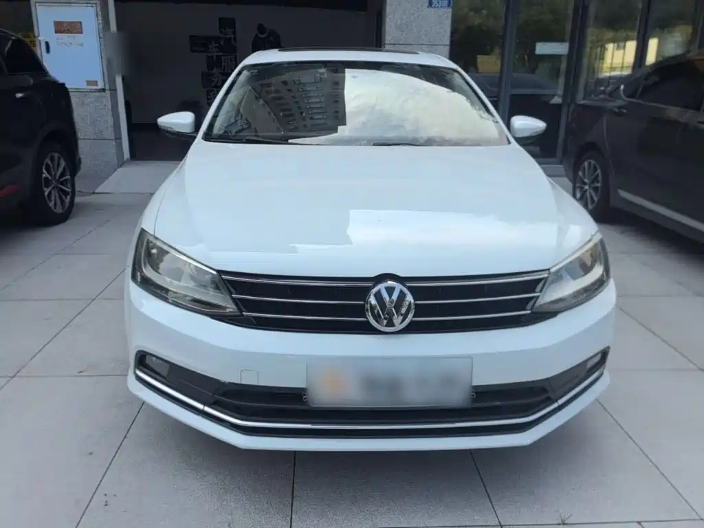 Volkswagen Sagitar 2017 1.6L Automatic Comfort