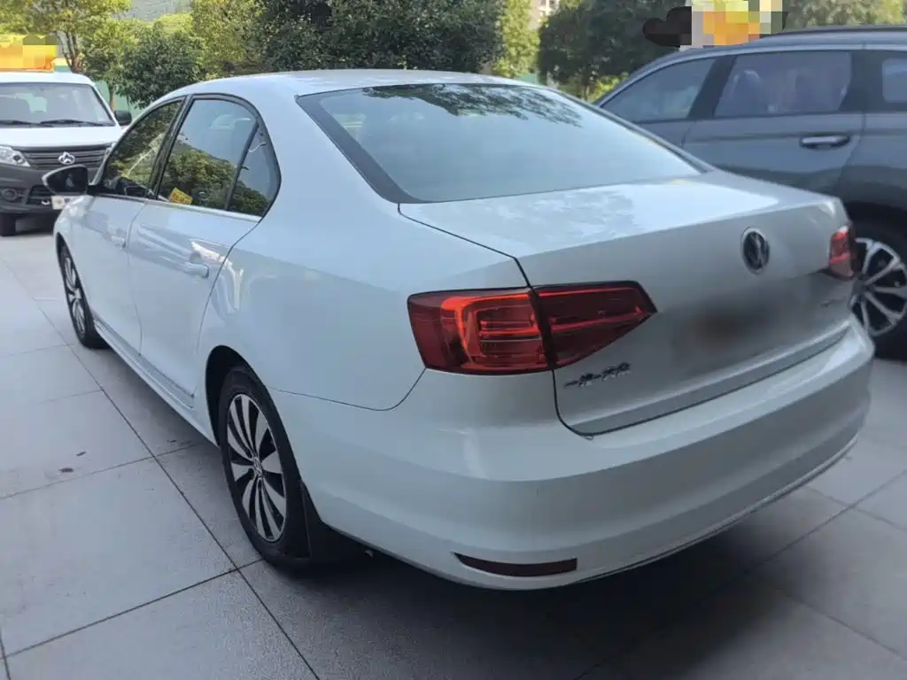 Volkswagen Sagitar 2017 1.6L Automatic Comfort