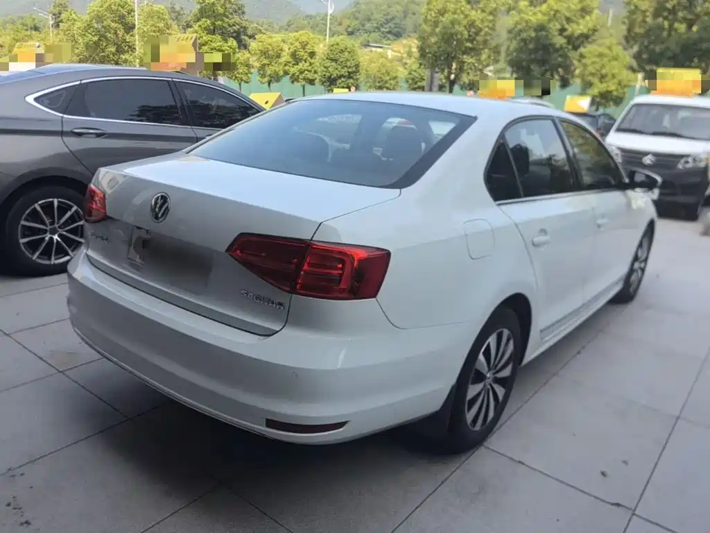 Volkswagen Sagitar 2017 1.6L Automatic Comfort