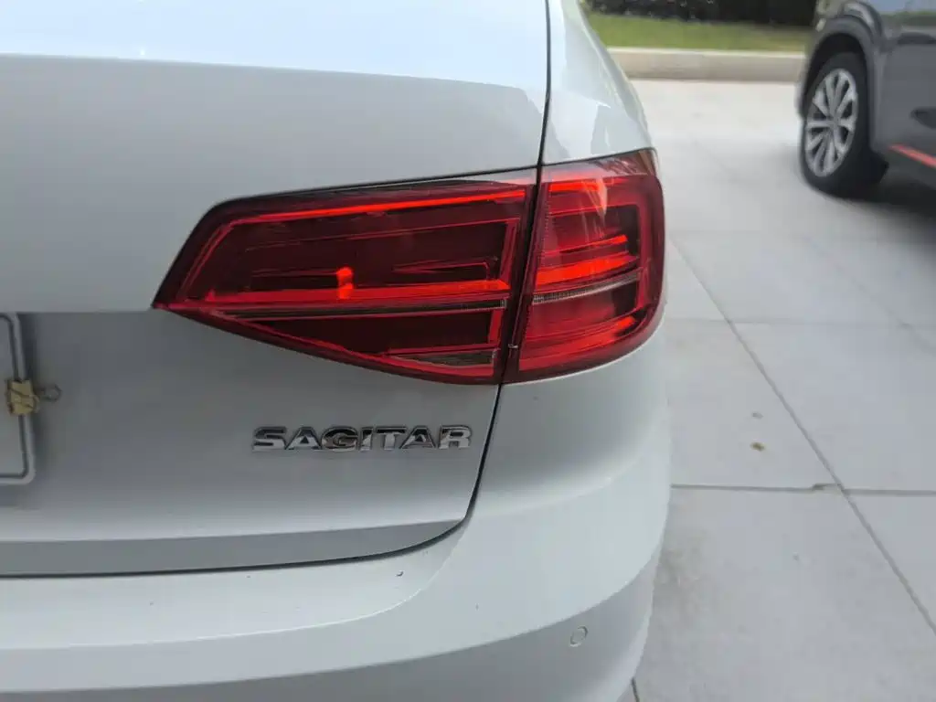 Volkswagen Sagitar 2017 1.6L Automatic Comfort