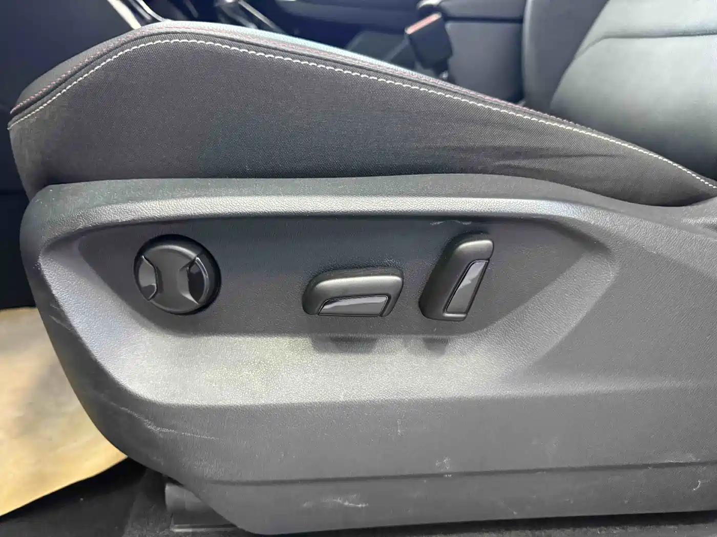 Volkswagen Tayron 2022 280TSI 2WD Luxury Smart Connect Edition