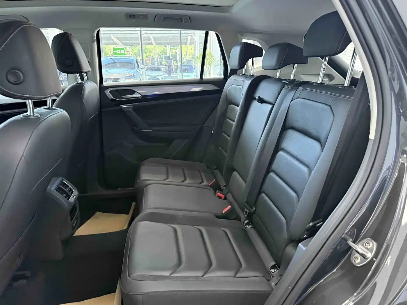 Volkswagen Tayron 2022 280TSI 2WD Luxury Smart Connect Edition