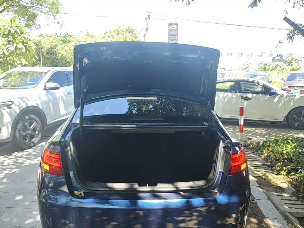 Geely Emgrand GL 2021 UP 1.4T CVT Premium