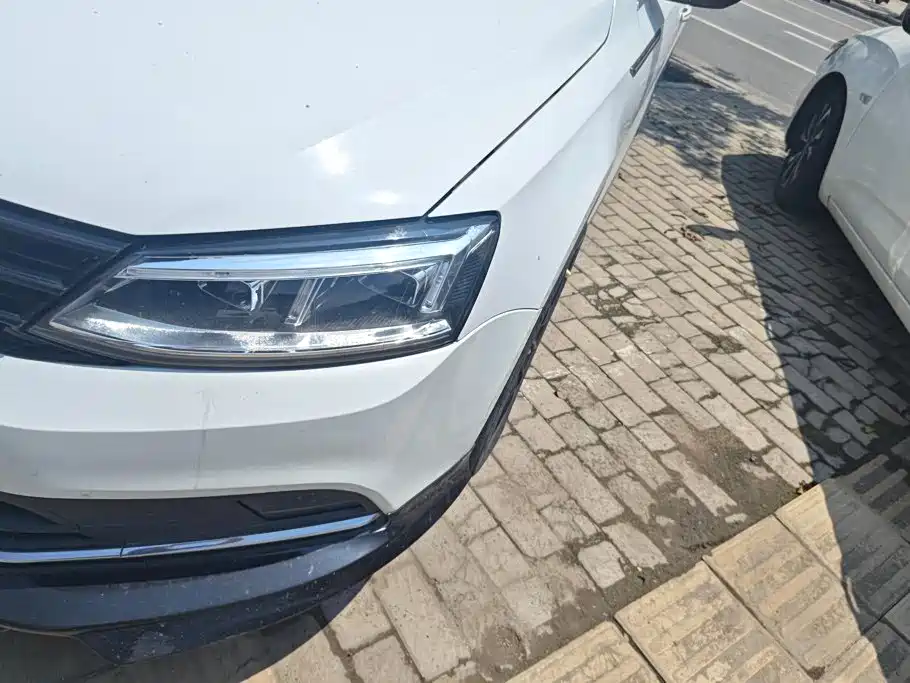 Volkswagen Sagitar 2018 1.6L Automatic Comfort
