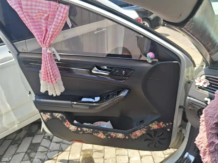 Volkswagen Sagitar 2018 1.6L Automatic Comfort