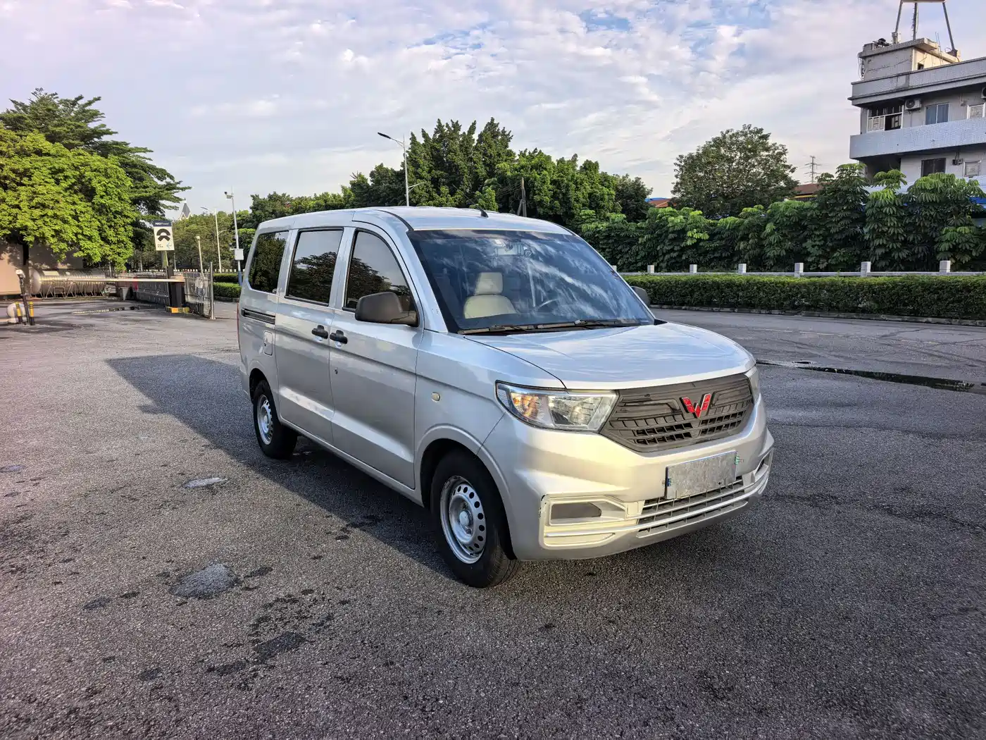 Wuling Motors Wuling Hongguang V 2019 1.5L Basic China VI LAR