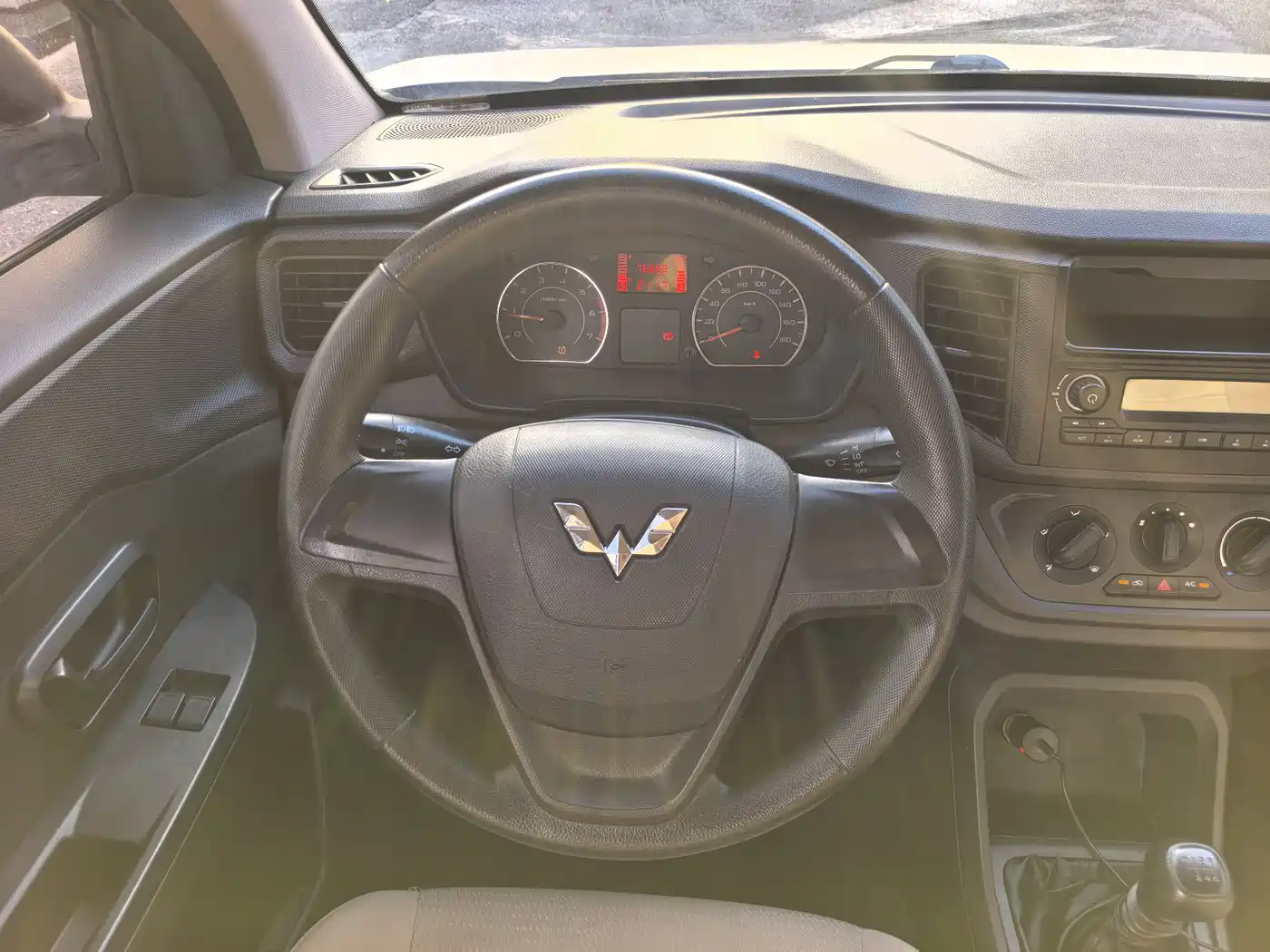Wuling Motors Wuling Hongguang V 2019 1.5L Basic China VI LAR