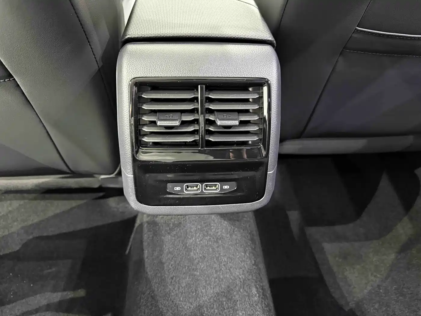 Volkswagen Sagitar 2023 280TSI DSG Surpass Plus Edition