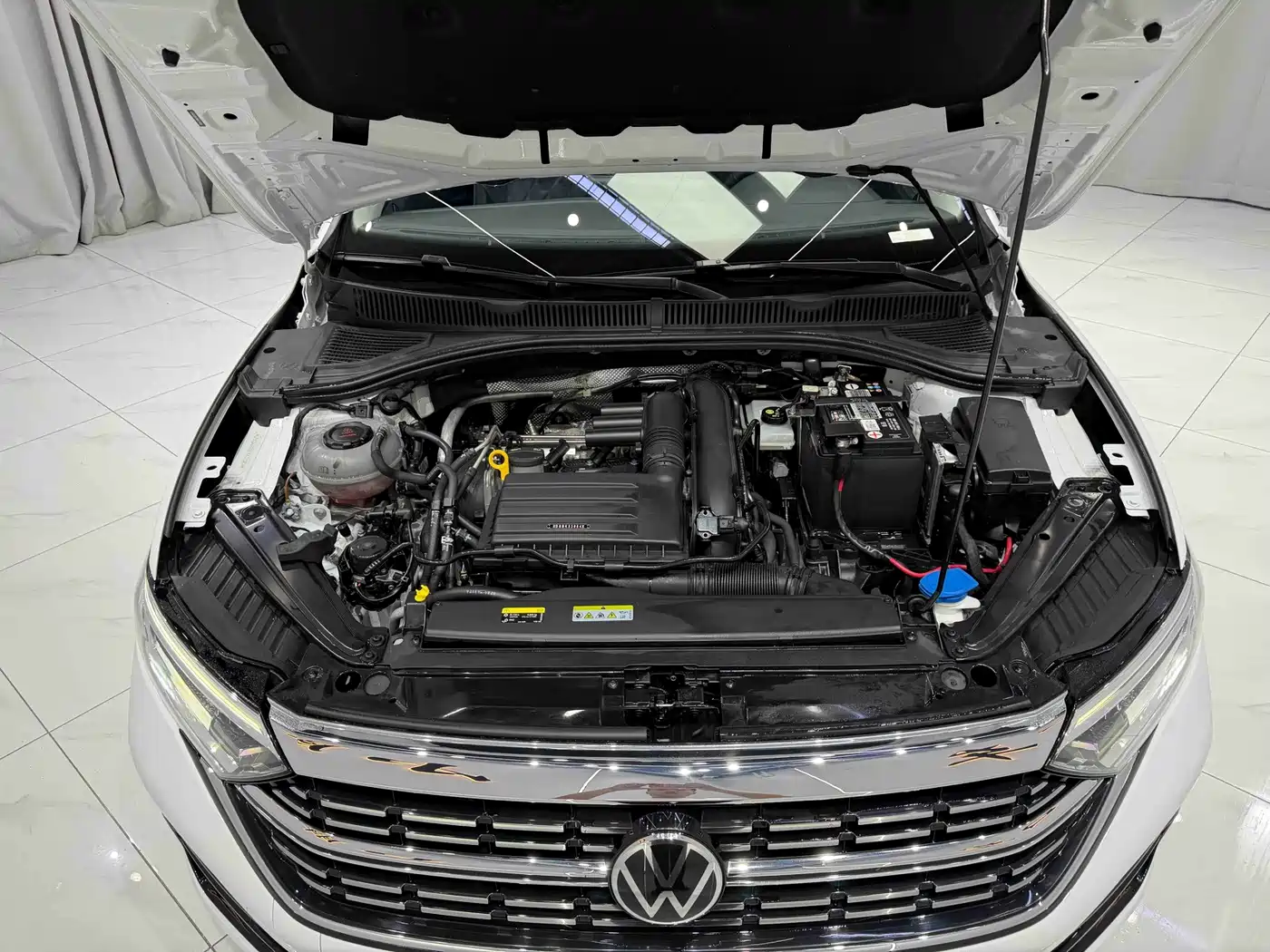 Volkswagen Sagitar 2023 280TSI DSG Surpass Plus Edition