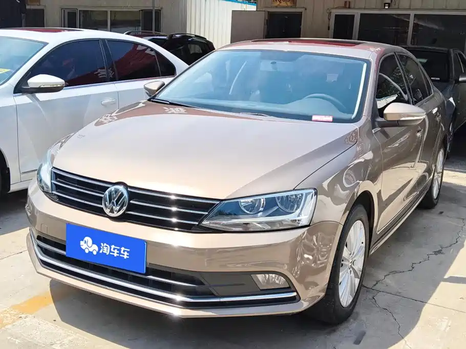 Volkswagen Sagitar 2015 1.6L Manual Comfort