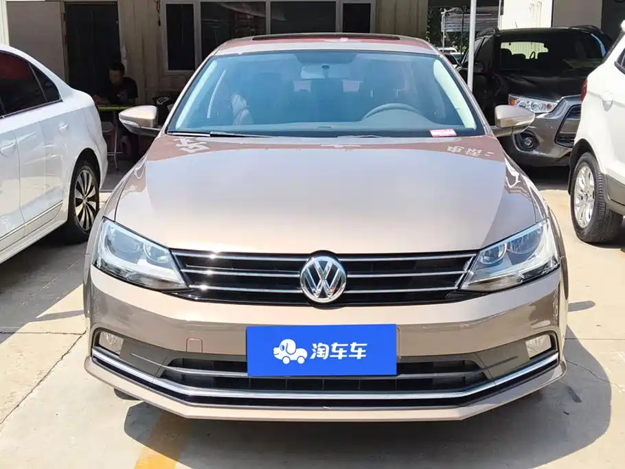 Volkswagen Sagitar 2015 1.6L Manual Comfort