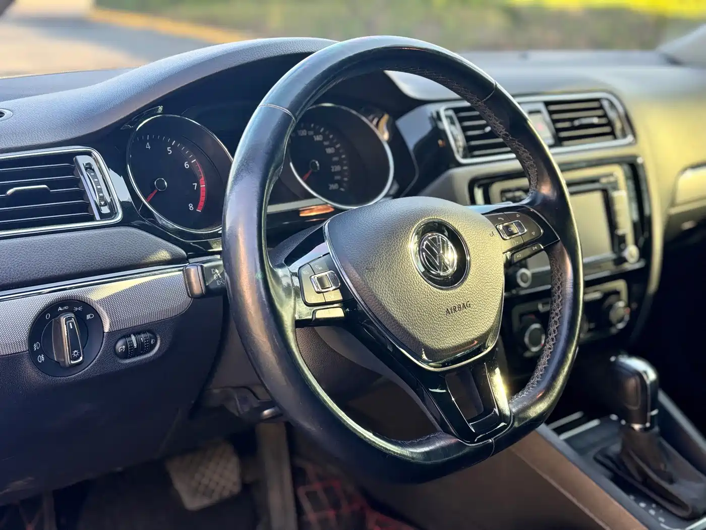 Volkswagen Sagitar 2018 1.6L Automatic Comfort