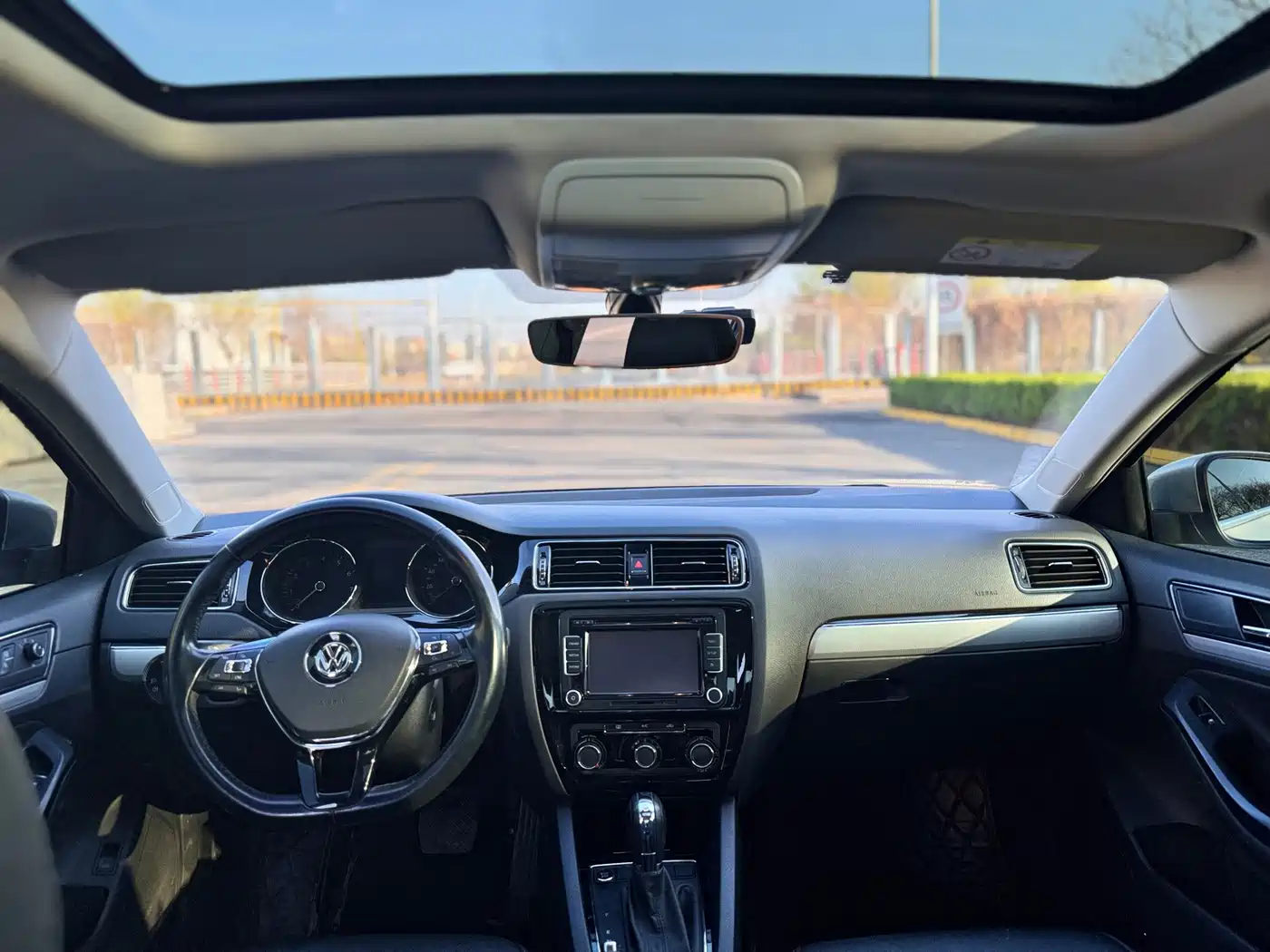 Volkswagen Sagitar 2018 1.6L Automatic Comfort