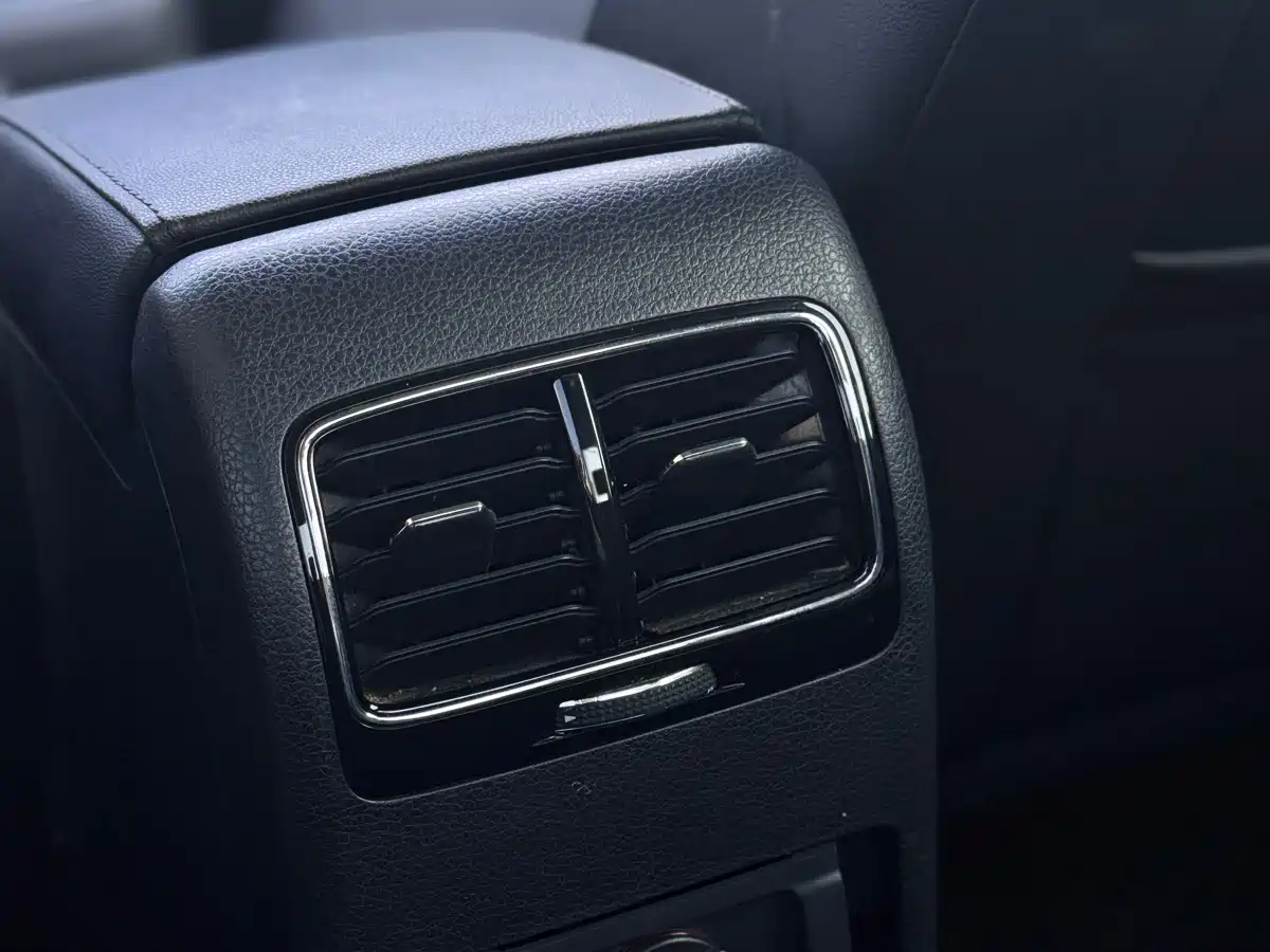Volkswagen Sagitar 2018 1.6L Automatic Comfort