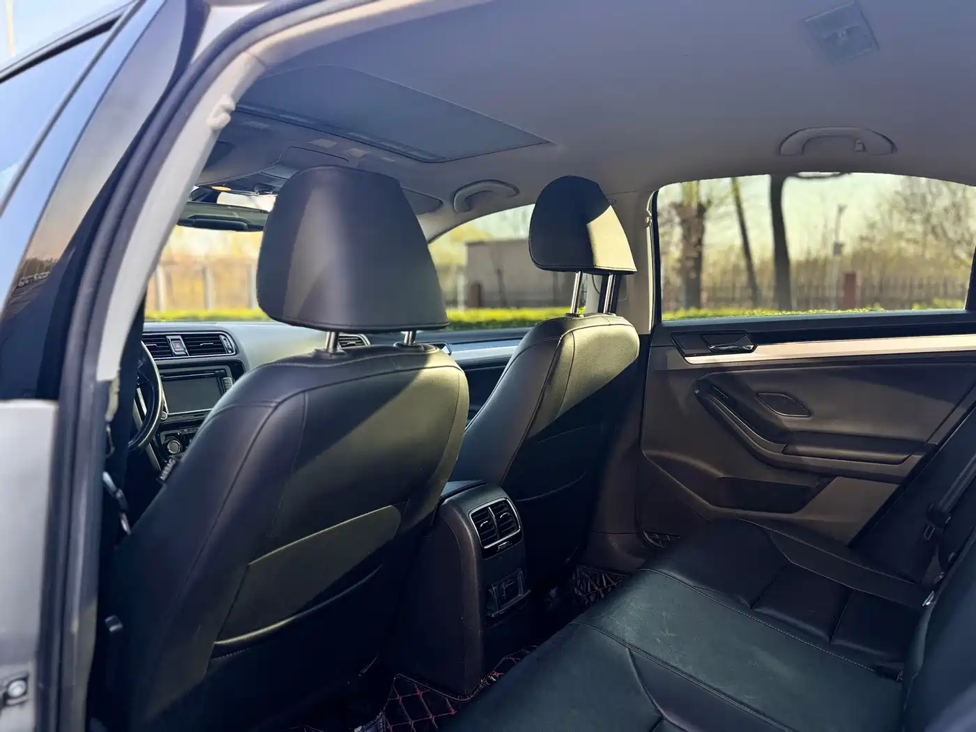 Volkswagen Sagitar 2018 1.6L Automatic Comfort