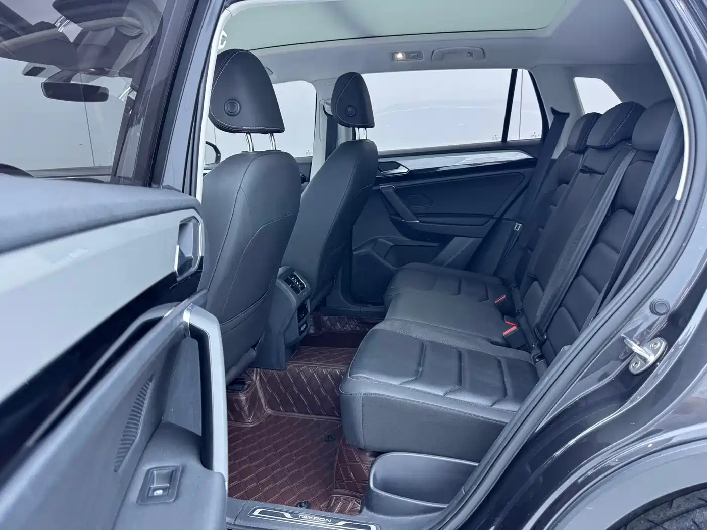 Volkswagen Tayron 2022 280TSI 2WD Luxury Smart Connect Edition