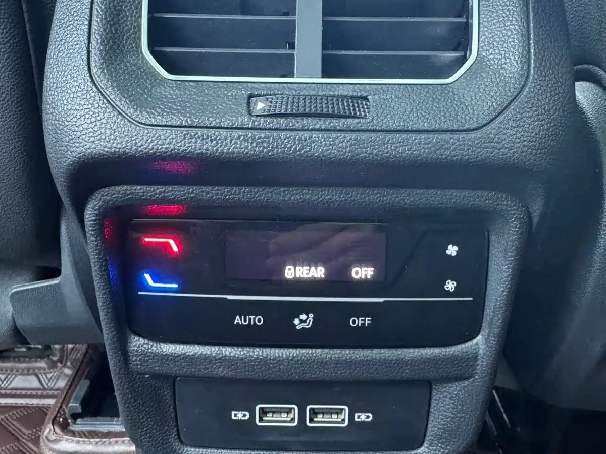 Volkswagen Tayron 2022 280TSI 2WD Luxury Smart Connect Edition