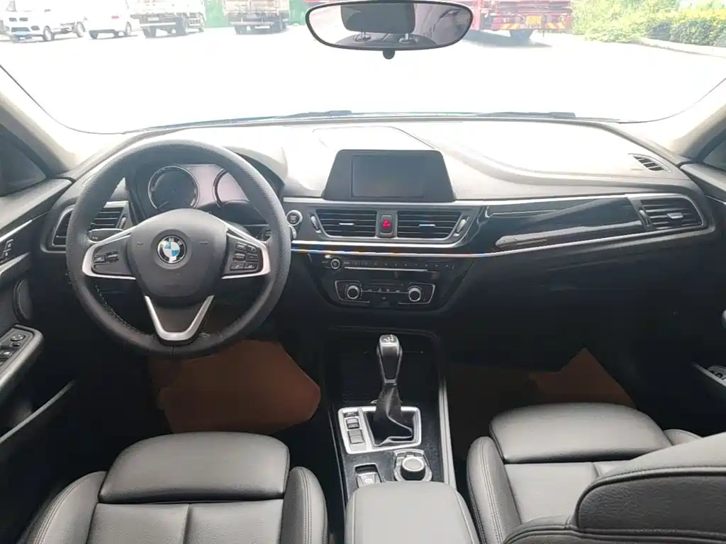 BMW BMW 1 Series 2018 118i Sport Edition