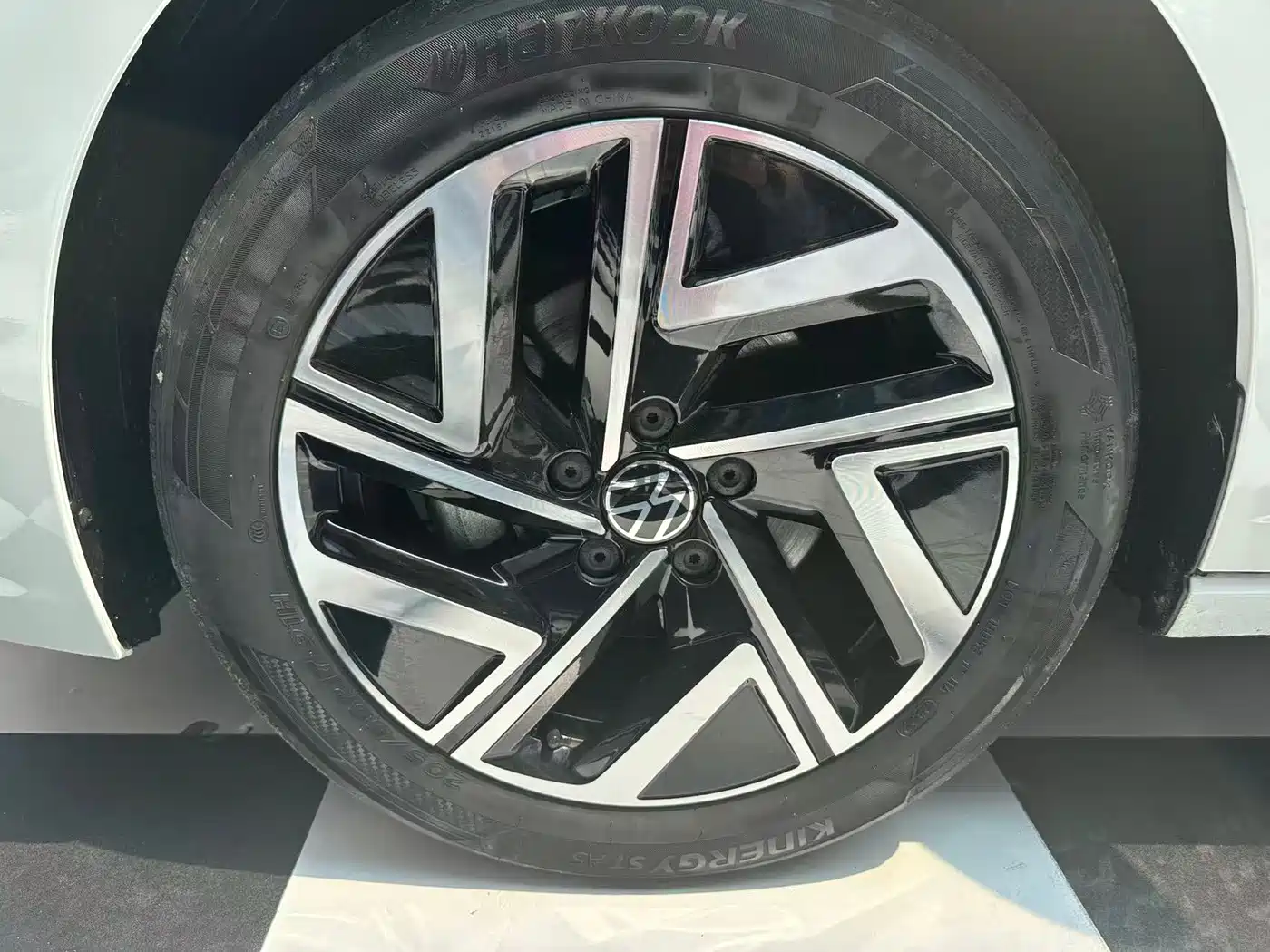 Volkswagen Sagitar 2023 280TSI DSG Surpass Plus Edition