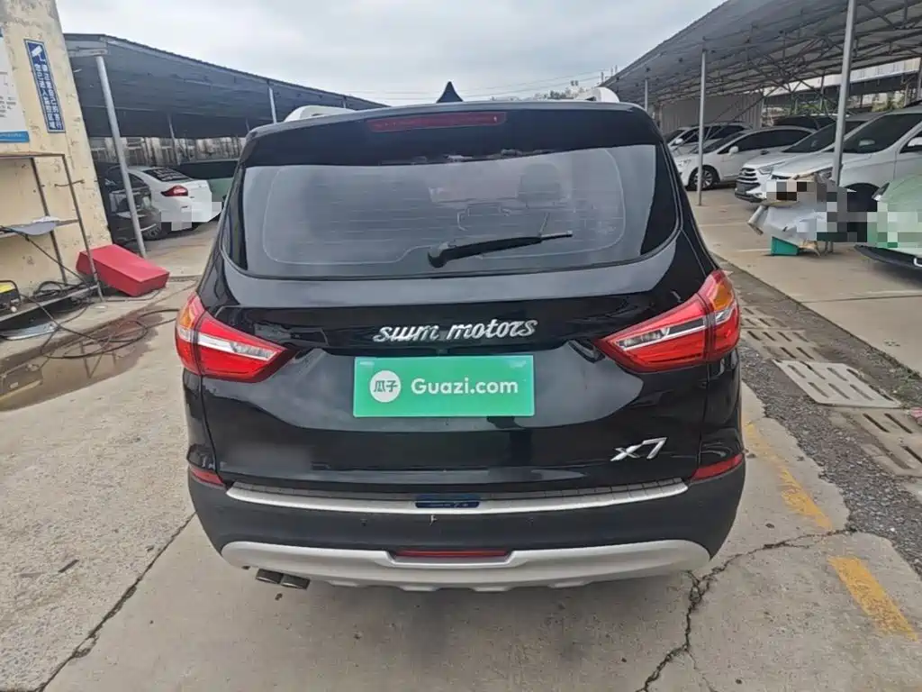 SWM Motor SWM X7 2020 2.0L Manual Comfort 7-seater