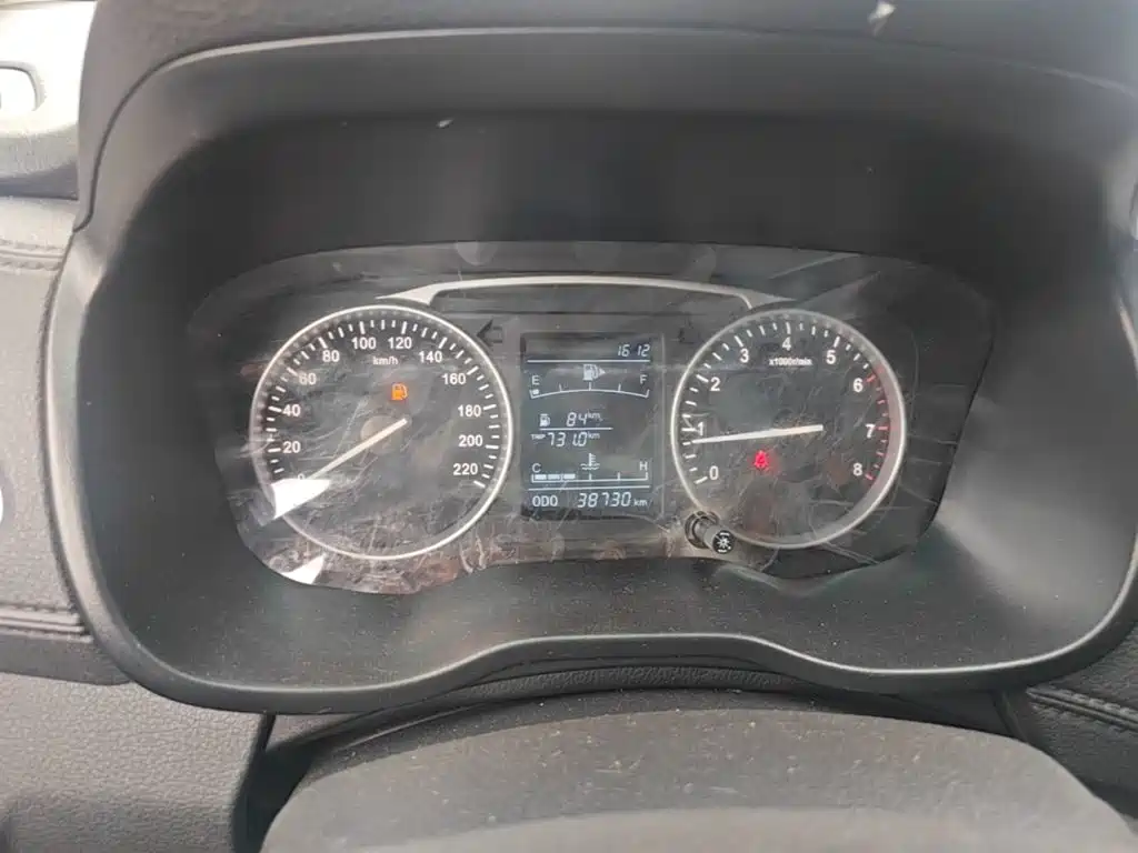 SWM Motor SWM X7 2020 2.0L Manual Comfort 7-seater