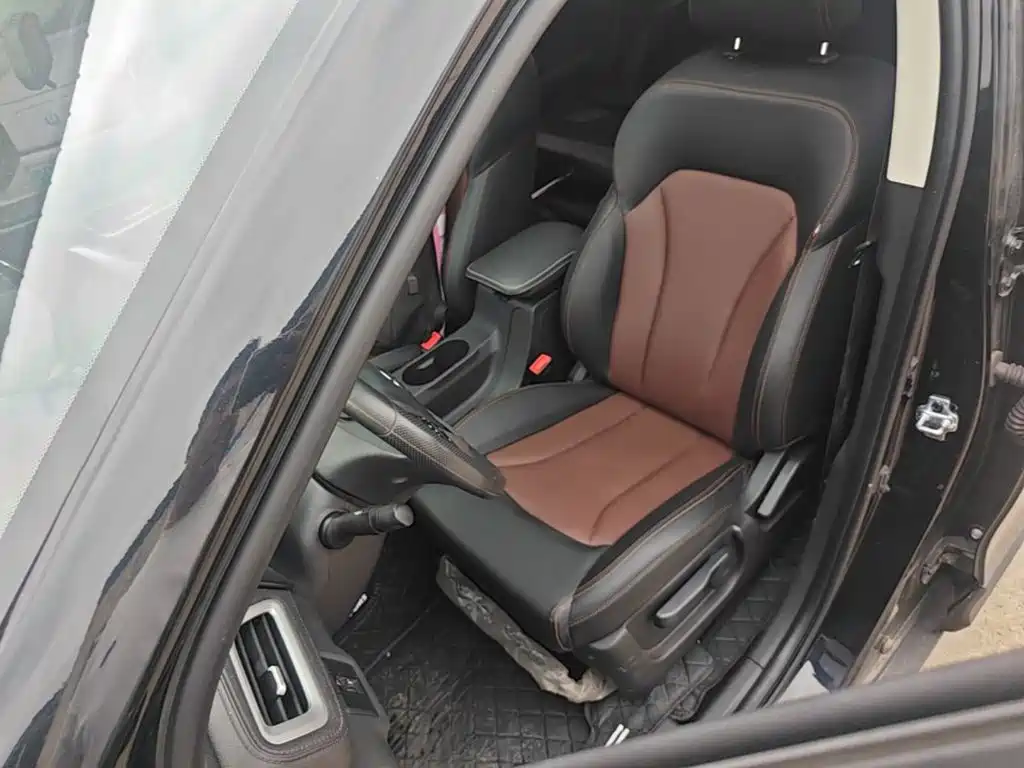 SWM Motor SWM X7 2020 2.0L Manual Comfort 7-seater