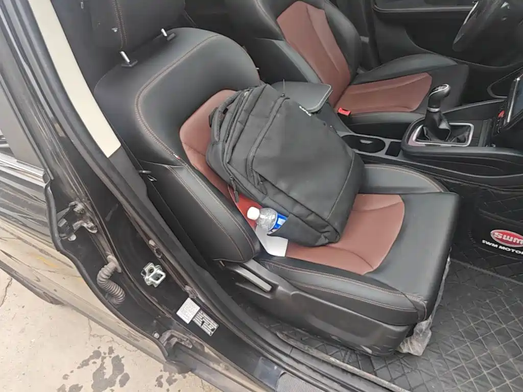 SWM Motor SWM X7 2020 2.0L Manual Comfort 7-seater