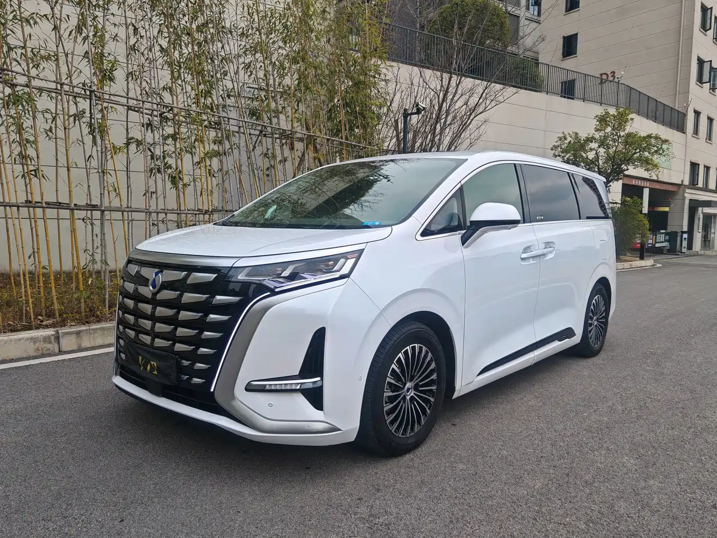 Denza Denza D9 2022 DM-i 970 AWD Flagship