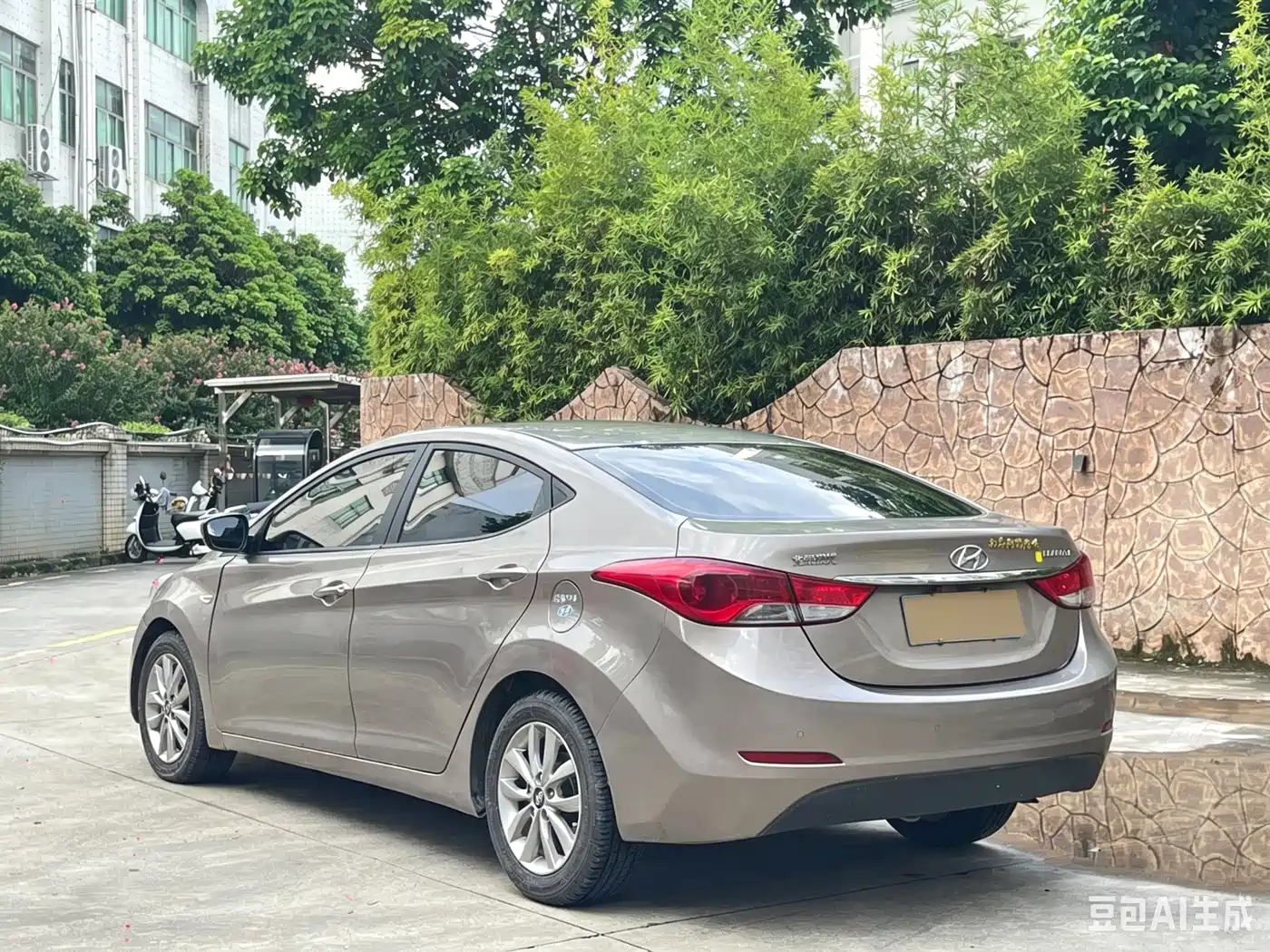 Hyundai Langdong 2015 1.6L Auto Trend