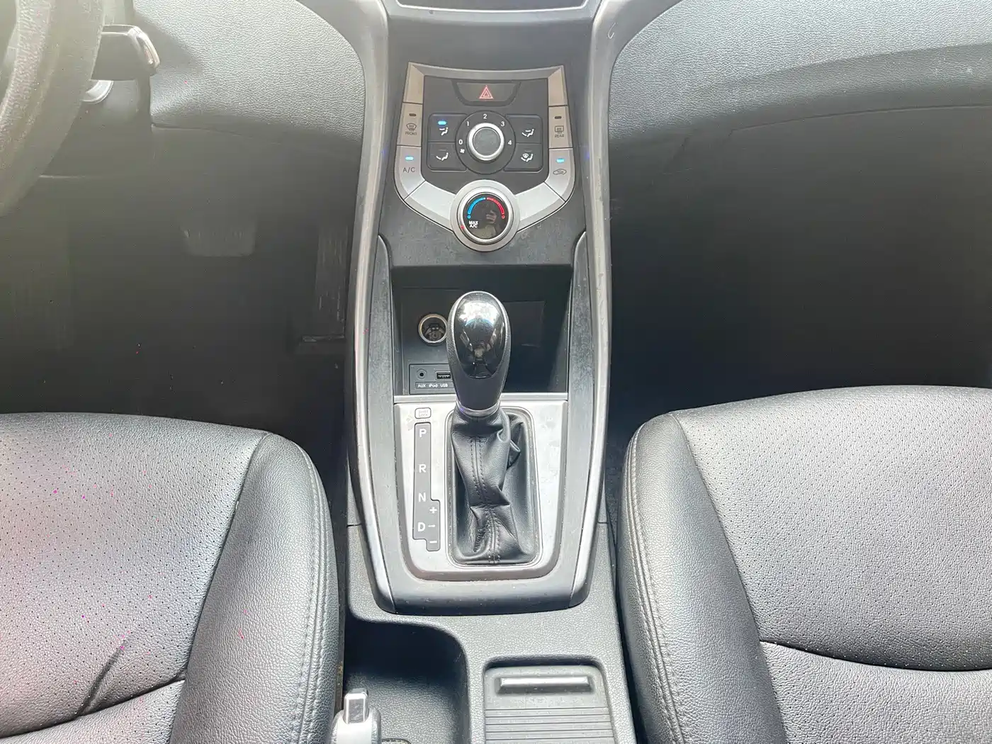 Hyundai Langdong 2015 1.6L Auto Trend