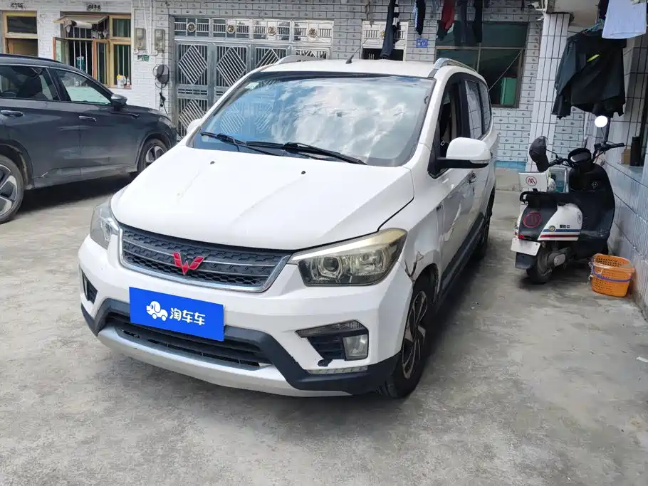 Wuling Motors Wuling Hongguang 2016 1.5L S1 Premium Model China V