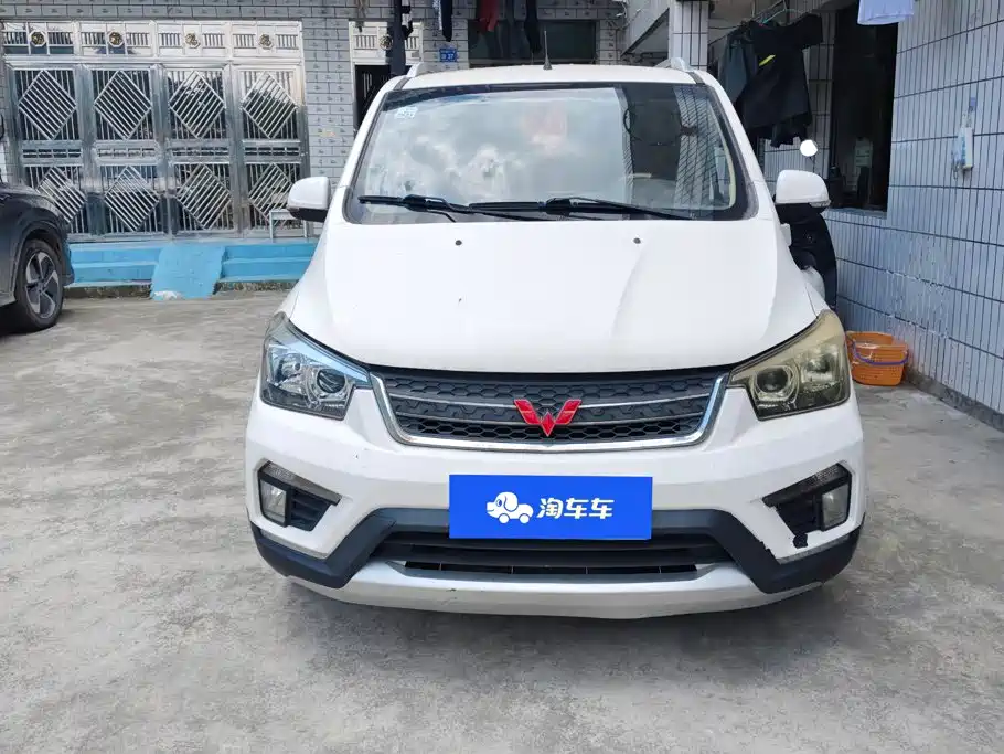 Wuling Motors Wuling Hongguang 2016 1.5L S1 Premium Model China V