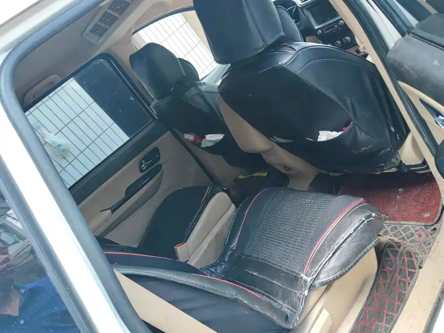 Wuling Motors Wuling Hongguang 2016 1.5L S1 Premium Model China V
