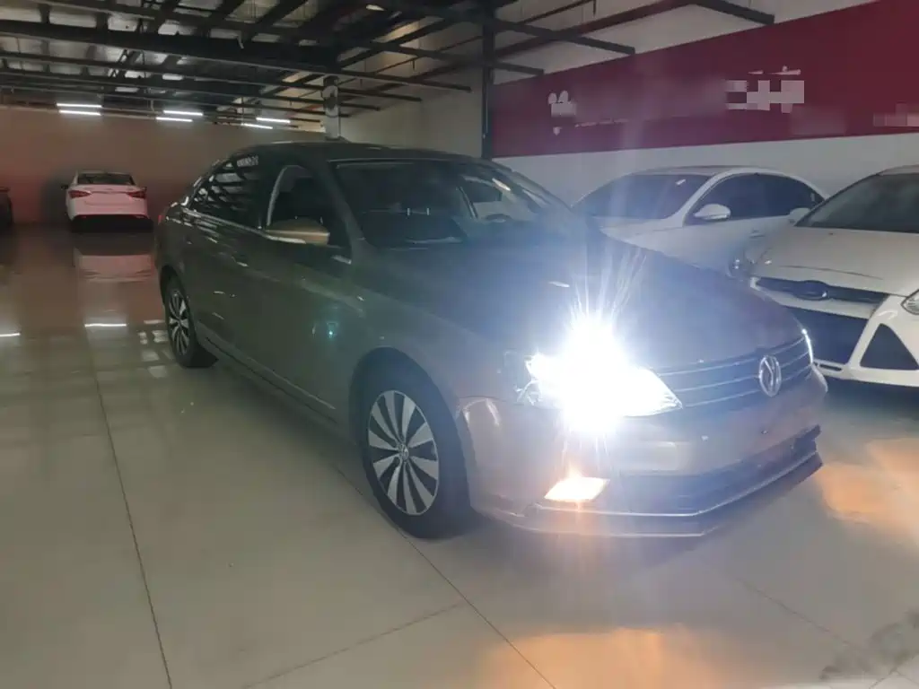 Volkswagen Sagitar 2018 1.6L Automatic Comfort