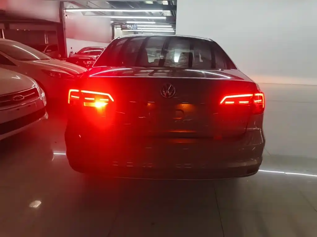 Volkswagen Sagitar 2018 1.6L Automatic Comfort