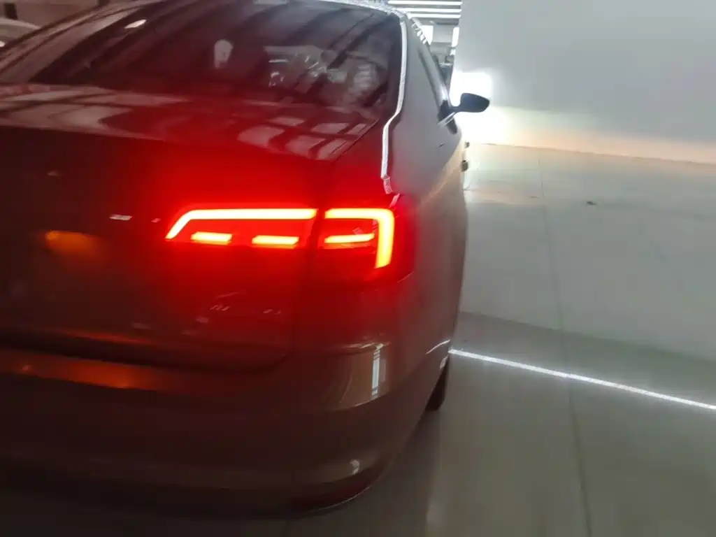 Volkswagen Sagitar 2018 1.6L Automatic Comfort