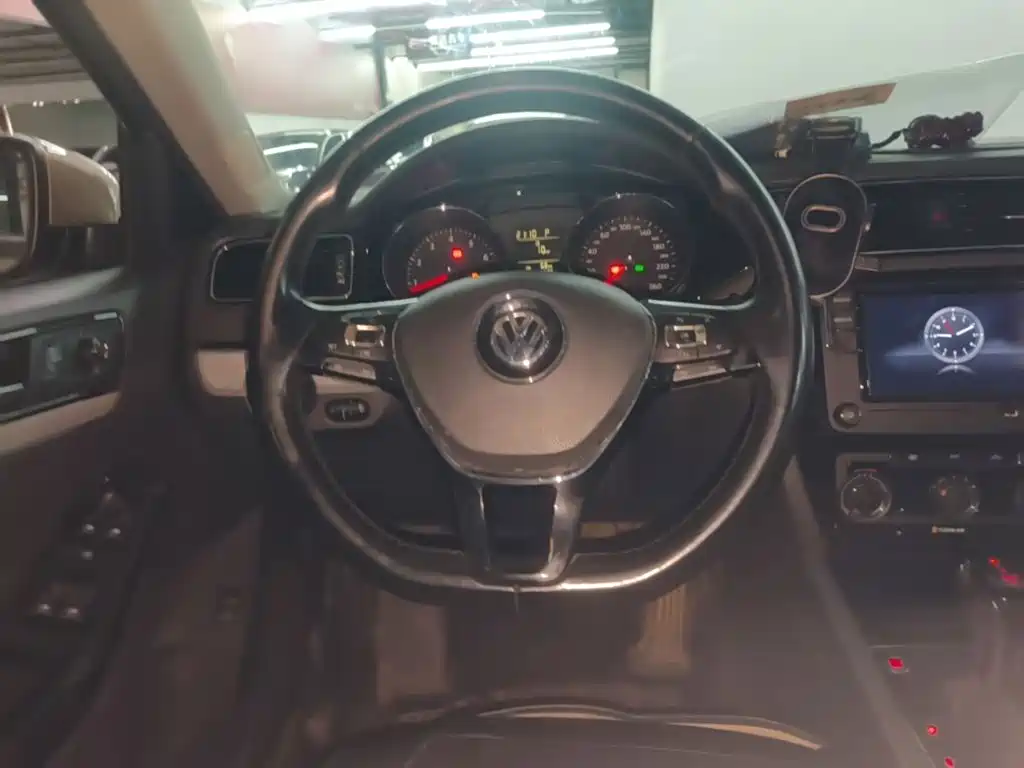 Volkswagen Sagitar 2018 1.6L Automatic Comfort