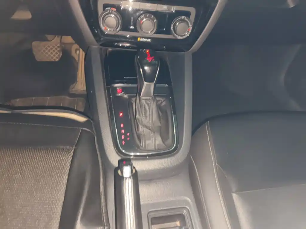 Volkswagen Sagitar 2018 1.6L Automatic Comfort