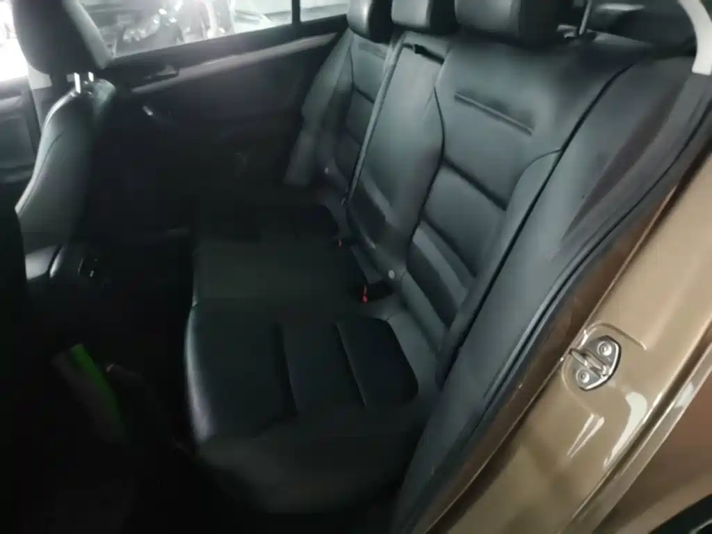 Volkswagen Sagitar 2018 1.6L Automatic Comfort