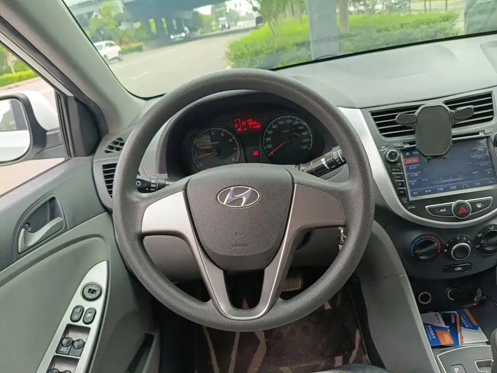 Hyundai Verna 2016 1.4L Automatic Smart GLS