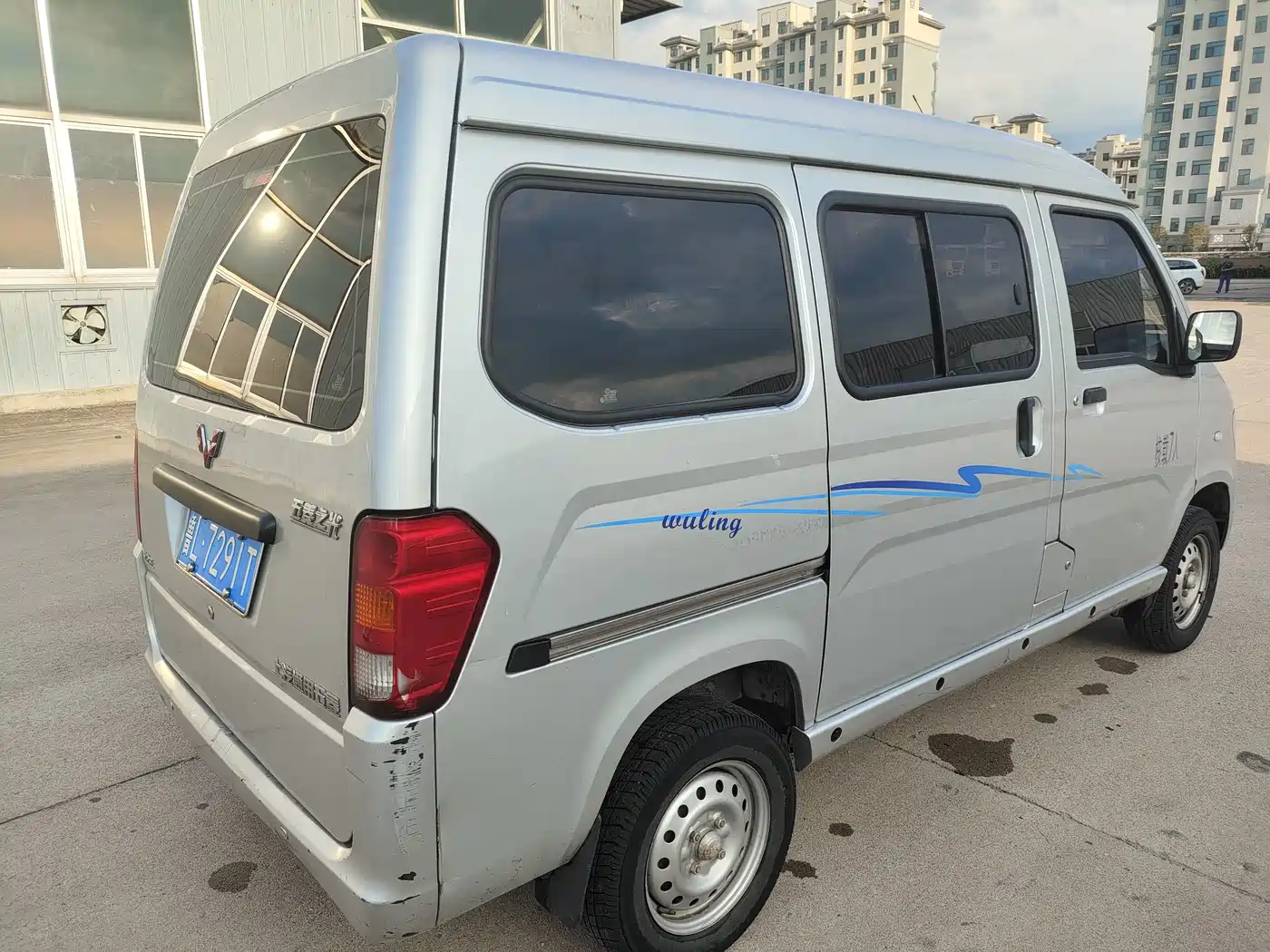Wuling Motors Wuling Zhiguang 2019 1.2L S utility model