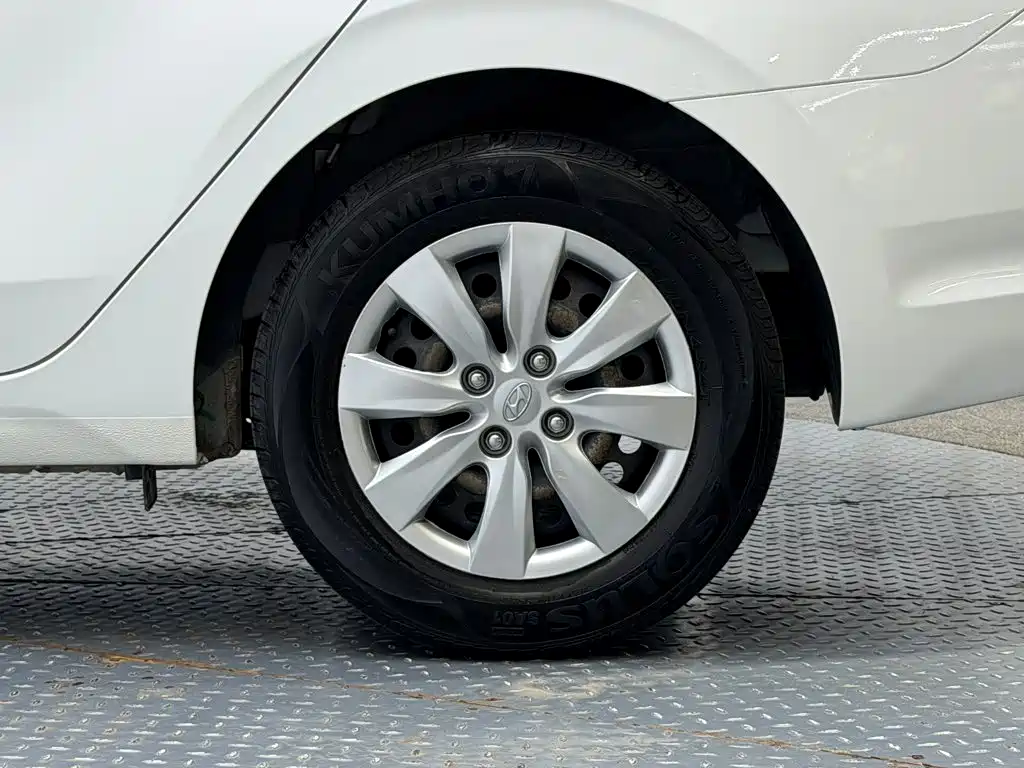 Hyundai Verna 2020 1.4L Manual GL Renewal Edition