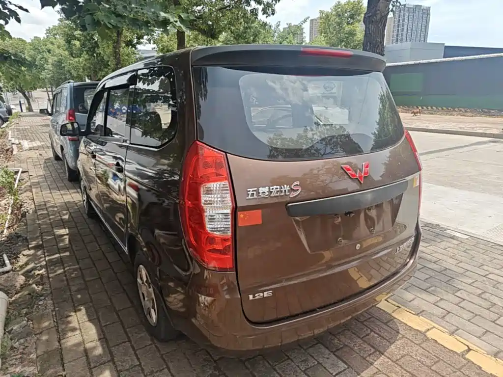 Wuling Motors Wuling Hongguang 2015 1.2L S Basic China V