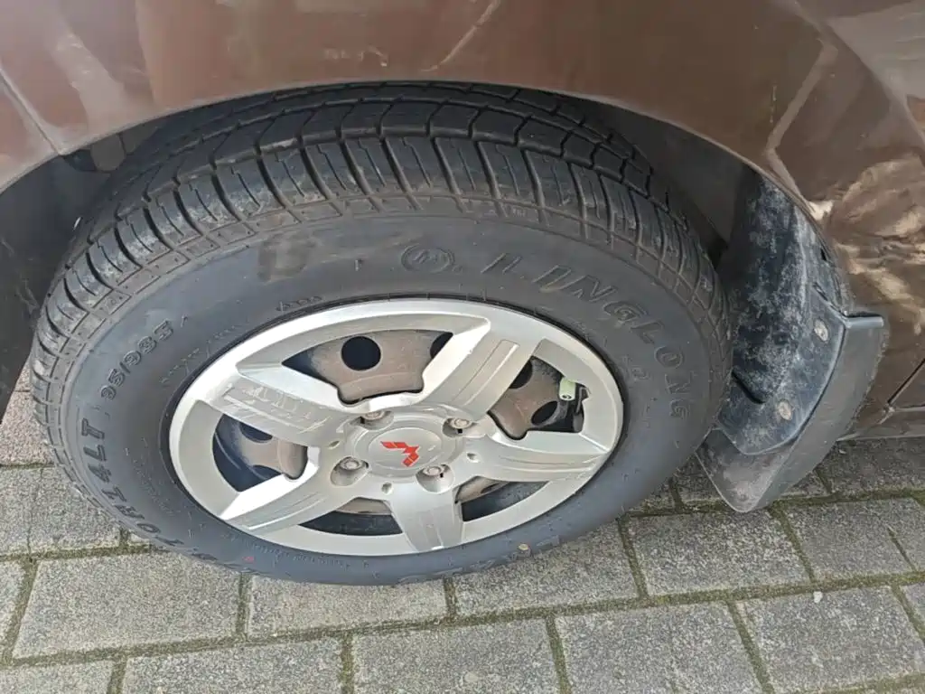 Wuling Motors Wuling Hongguang 2015 1.2L S Basic China V