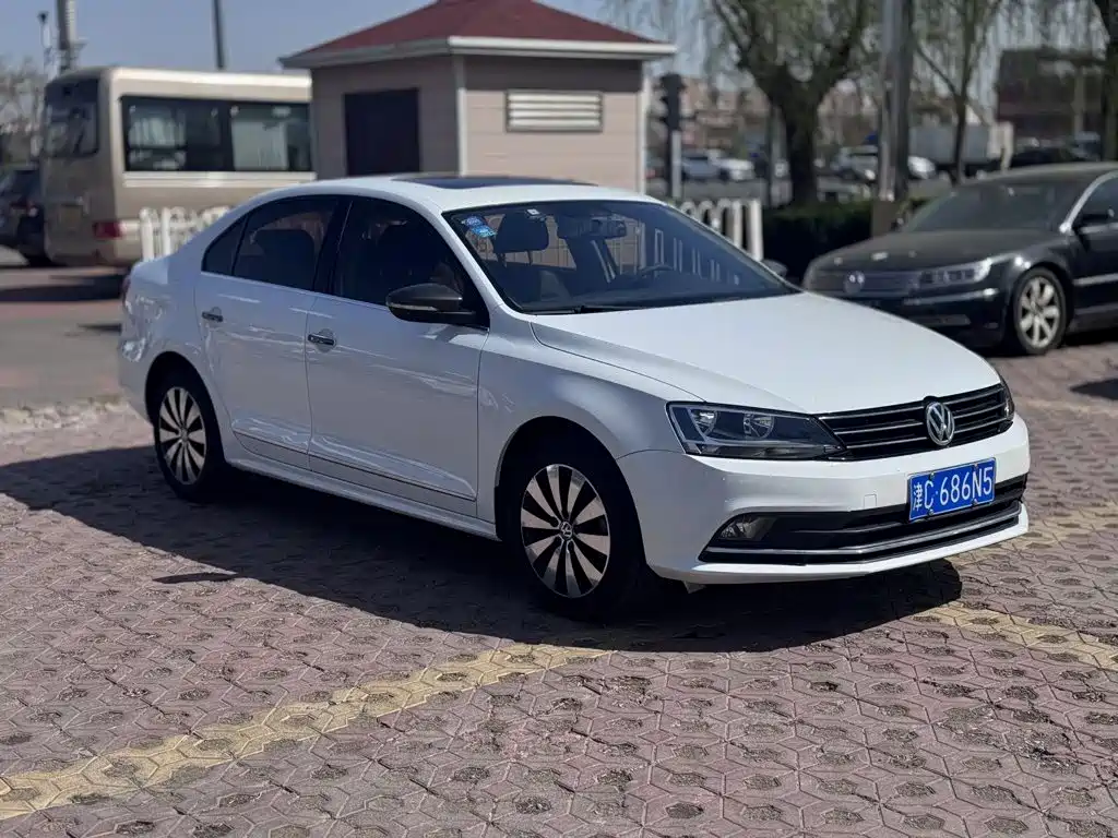 Volkswagen Sagitar 2017 230TSI Automatic Comfort