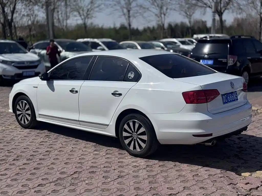 Volkswagen Sagitar 2017 230TSI Automatic Comfort