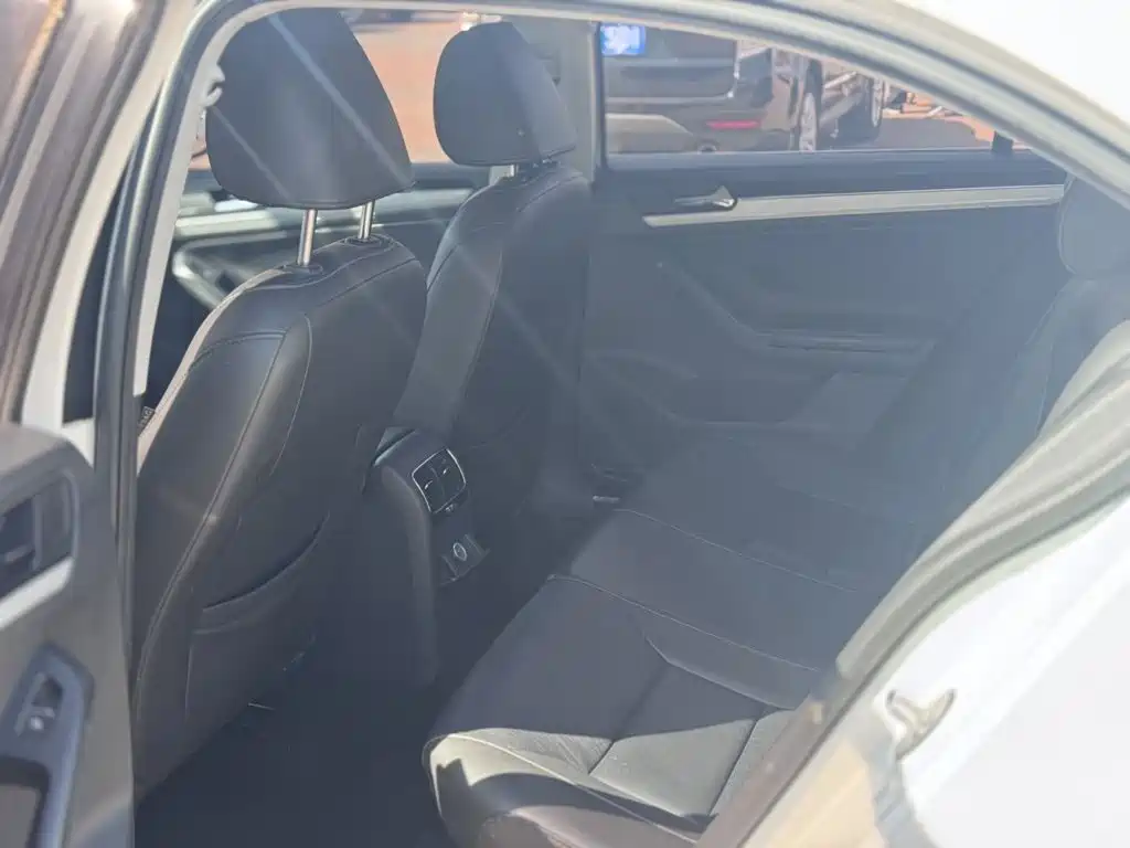 Volkswagen Sagitar 2017 230TSI Automatic Comfort