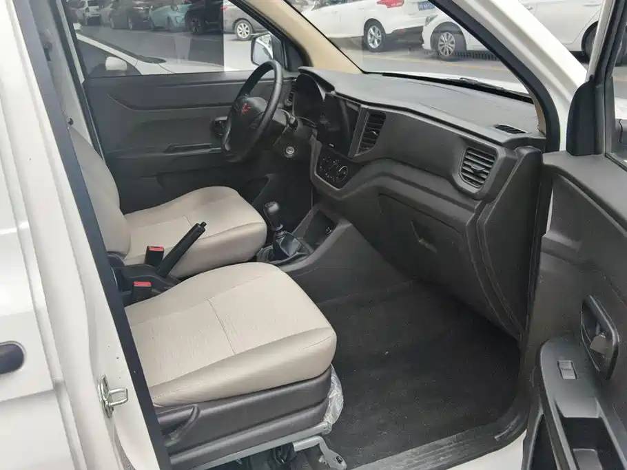 Wuling Motors Wuling Hongguang V 2022 1.5L Power Take Edition Enclosed Van Electric Power Steering LAR