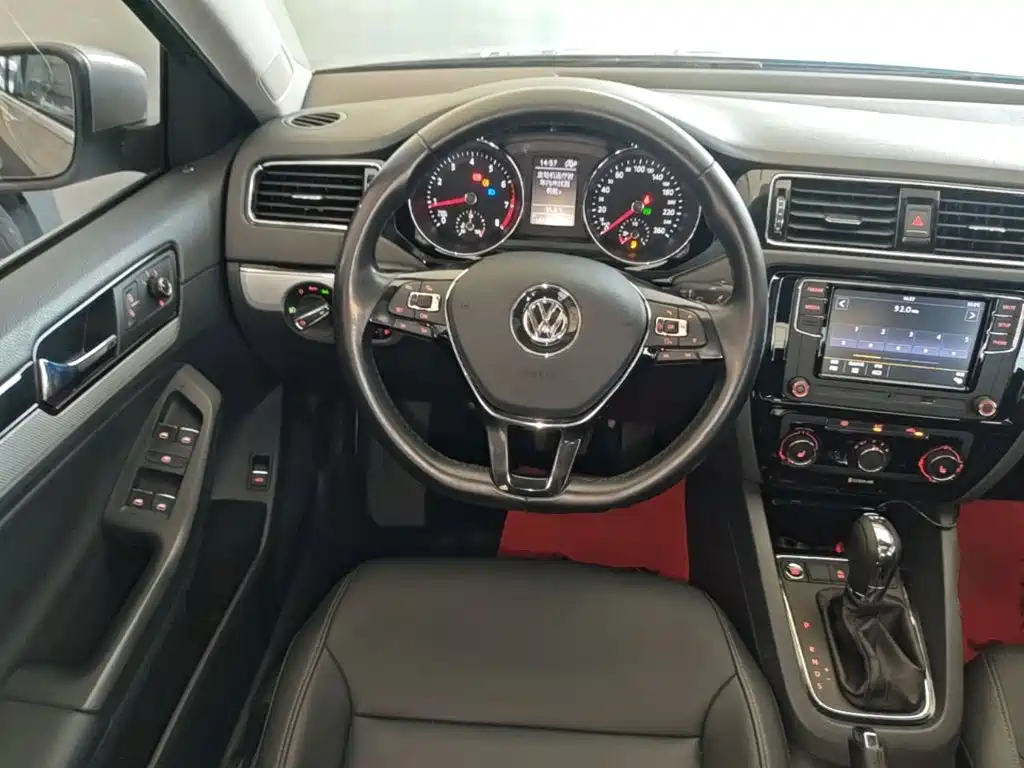 Volkswagen Sagitar 2017 180TSI Auto Exclusive Edition