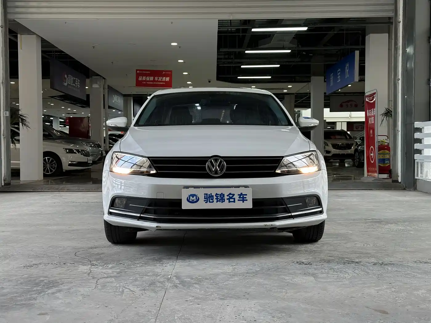 Volkswagen Sagitar 2018 1.6L Automatic Comfort
